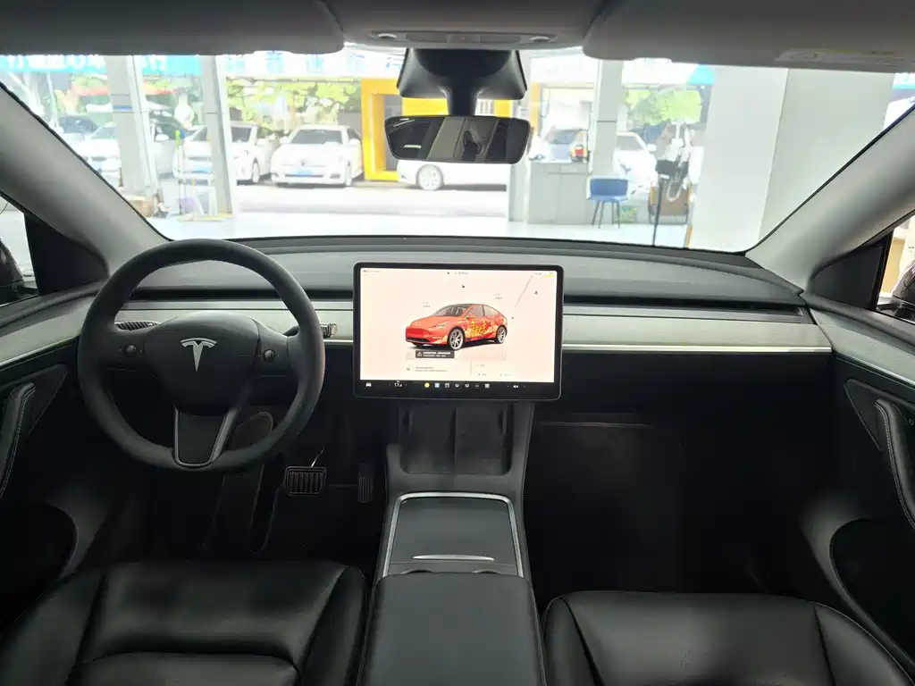Tesla Model Y 2024 — фото 15