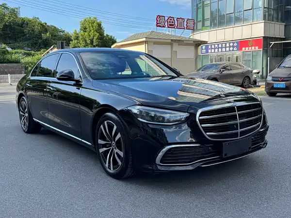 Mercedes-Benz S-Class 2022