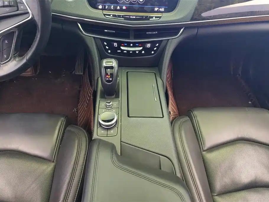 Cadillac CT6 2019 — фото 16