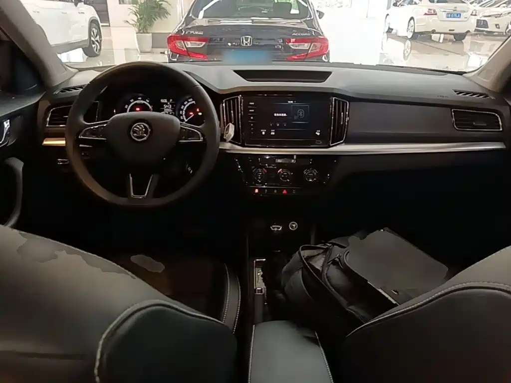 Skoda Kamiq 2021 — фото 10