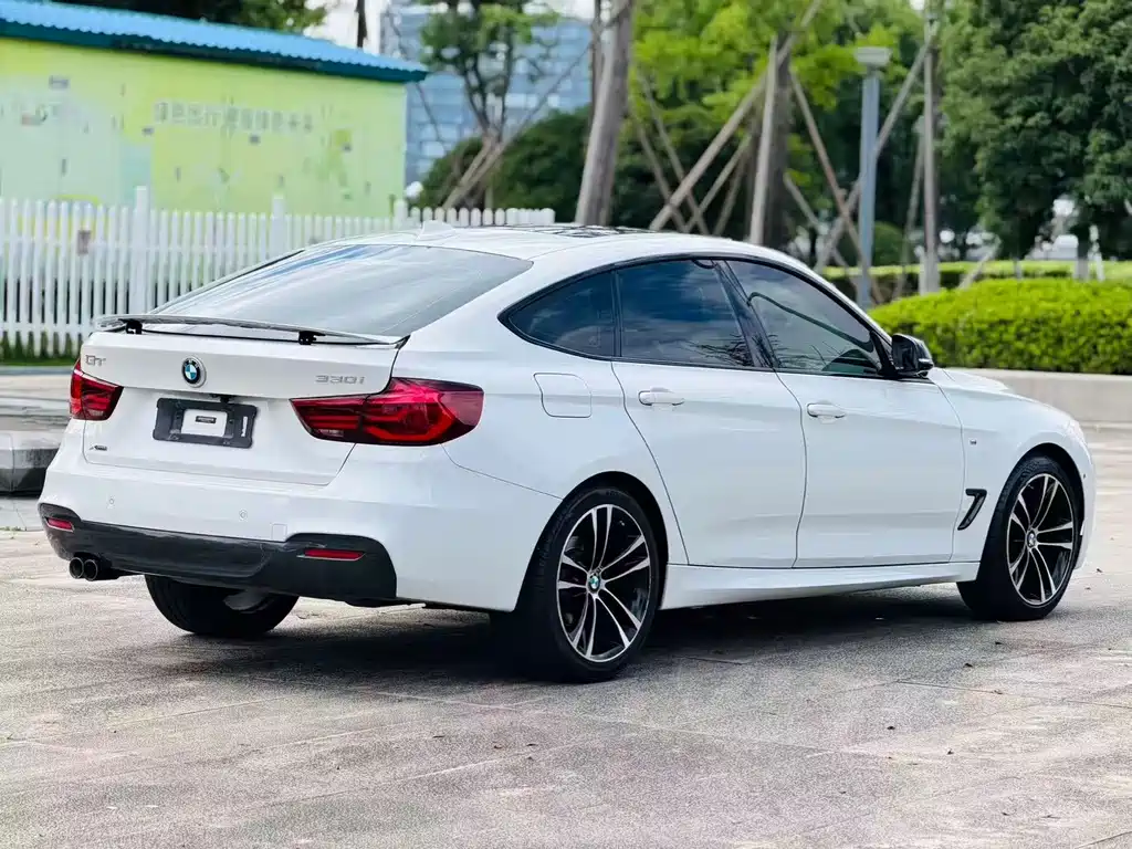 BMW 3 Series GT 2019 — фото 9