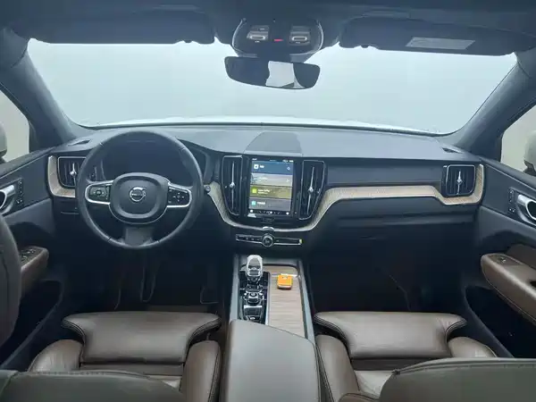 Volvo XC60 2023