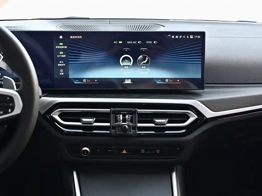 BMW 3 Series 2023 — фото 12