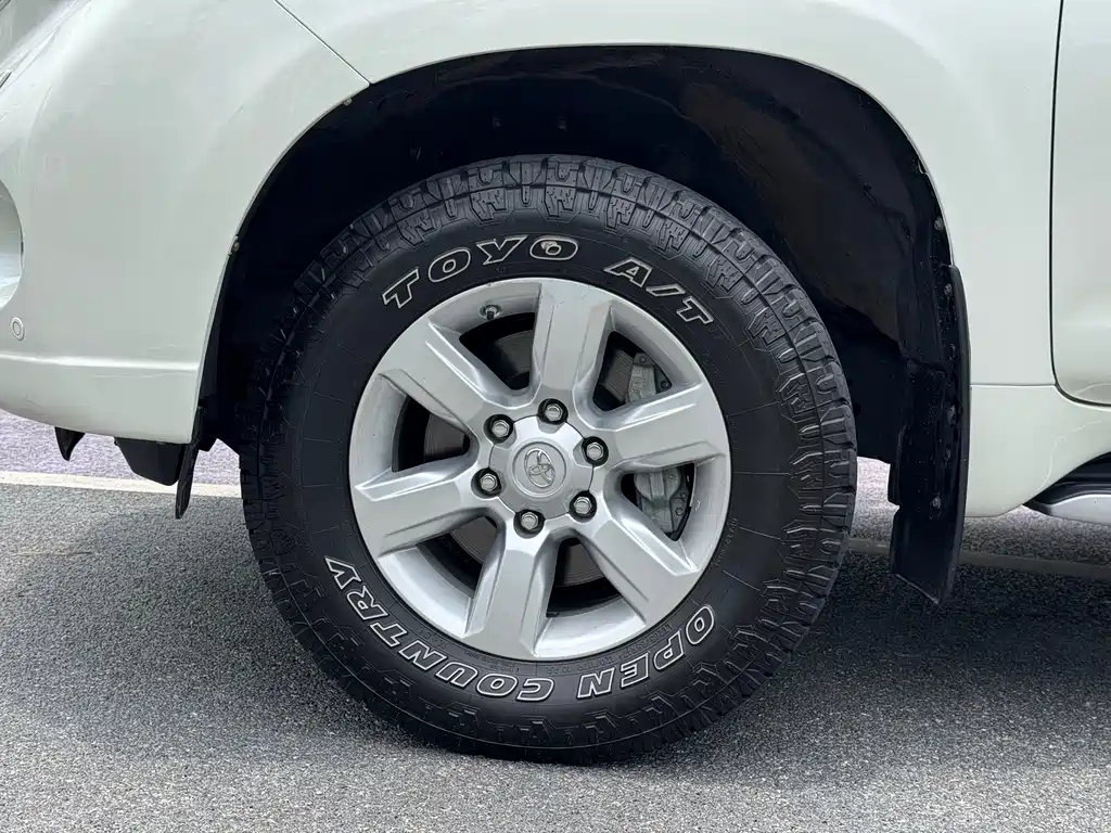Toyota Prado 2017 — фото 19