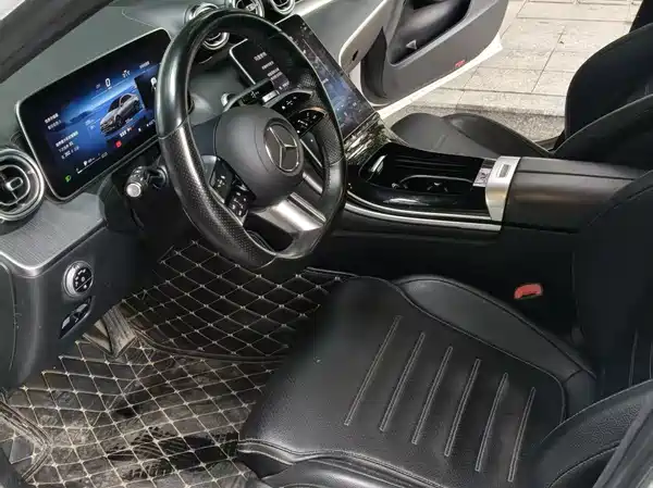 Mercedes-Benz C-Class 2022