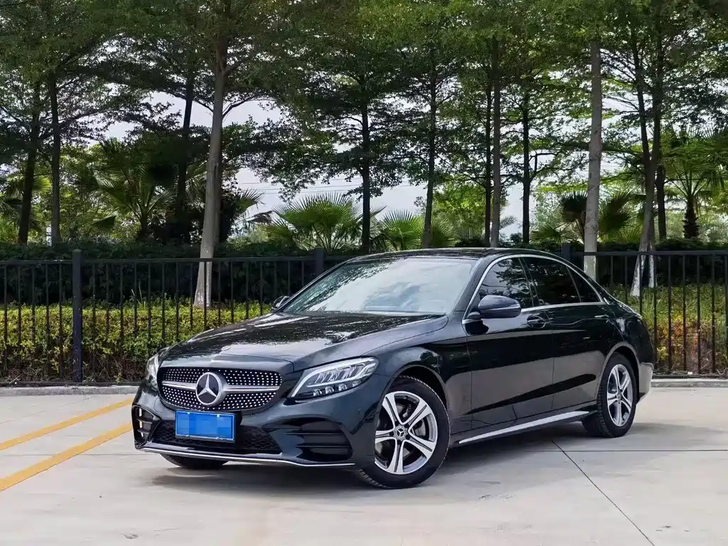 Mercedes-Benz C-Class 2021