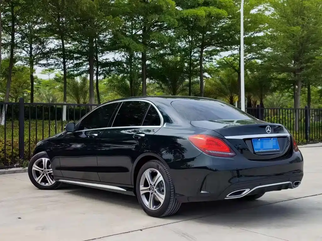 Mercedes-Benz C-Class 2021