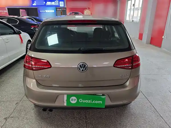 Volkswagen Golf 2016