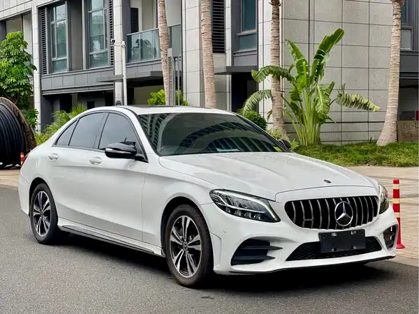 Mercedes-Benz C-Class 2019