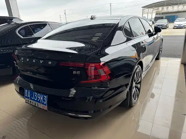 Volvo S90 2021