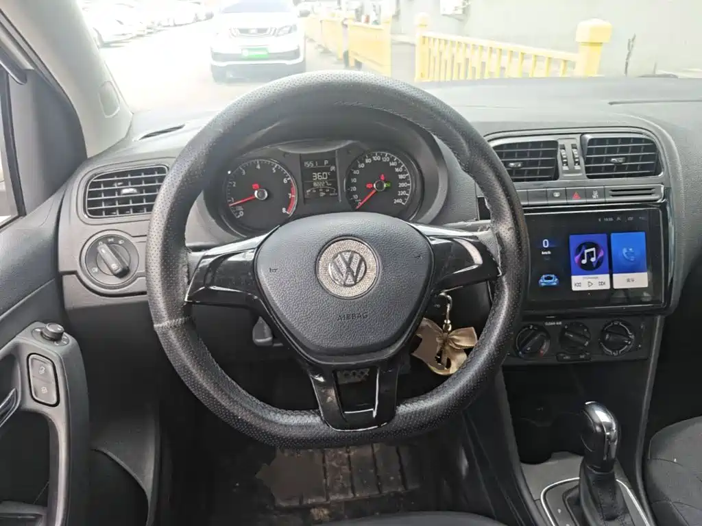 Volkswagen Polo 2019 — фото 11