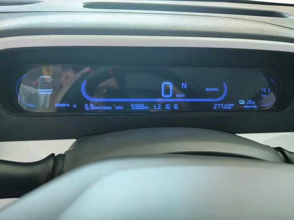 Geely Galaxy Panda 2025 — фото 12