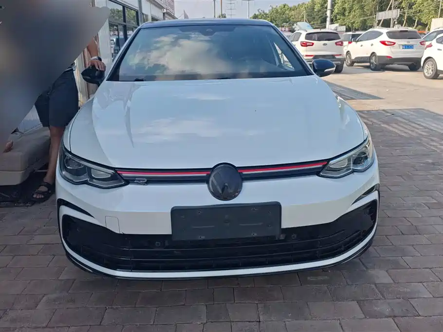 Volkswagen Golf 2021
