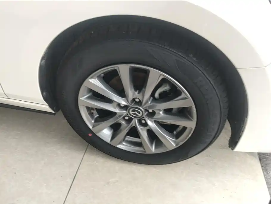 Mazda 3 Axela 2021