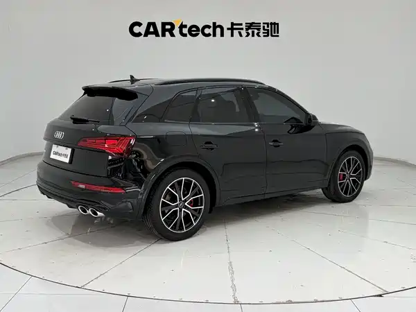 Audi SQ5 2022