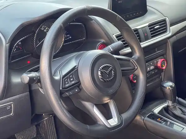 Mazda 3 Axela 2017