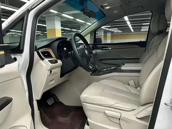 Buick GL8 2018