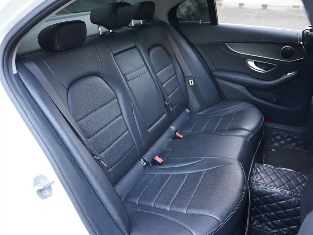 Mercedes-Benz C-Class 2017 — фото 15