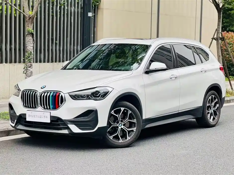 BMW X1 2021 — фото 1
