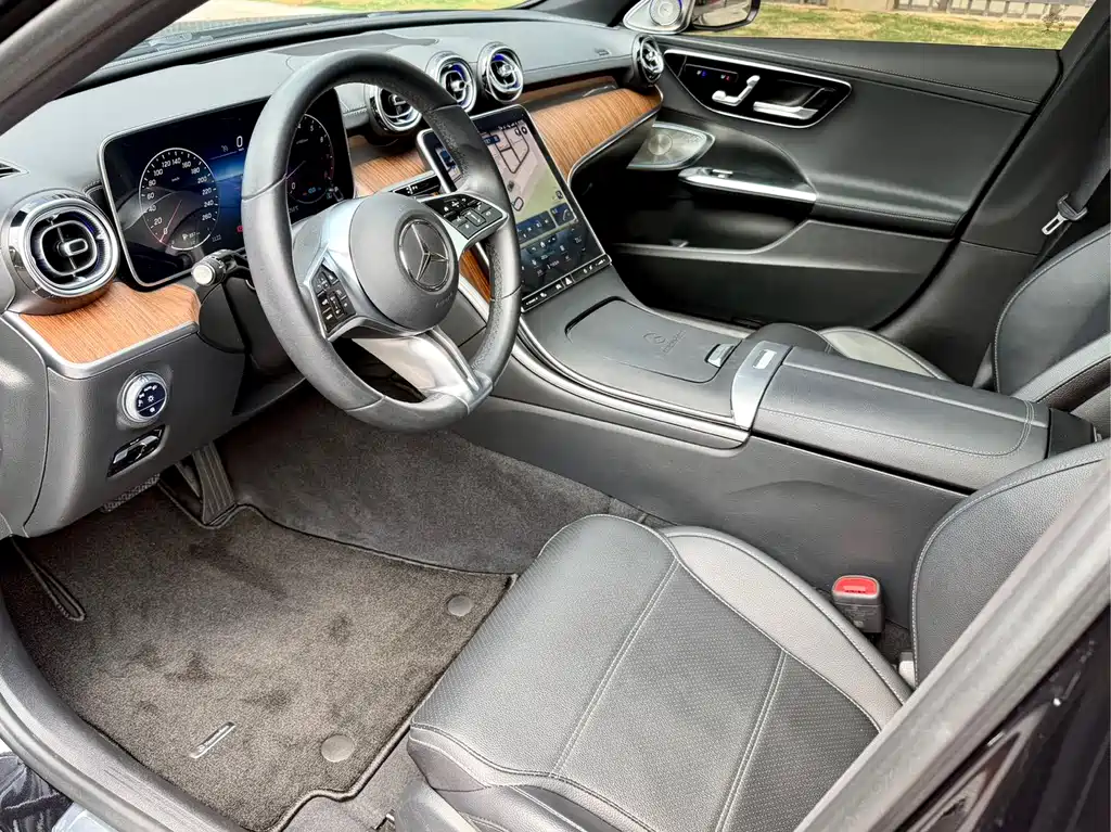 Mercedes-Benz C-Class 2022 — фото 15