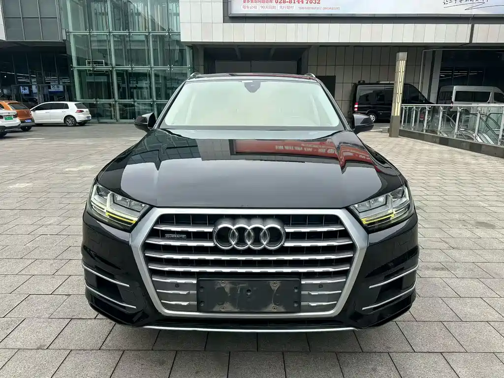Audi Q7 2019 — фото 2