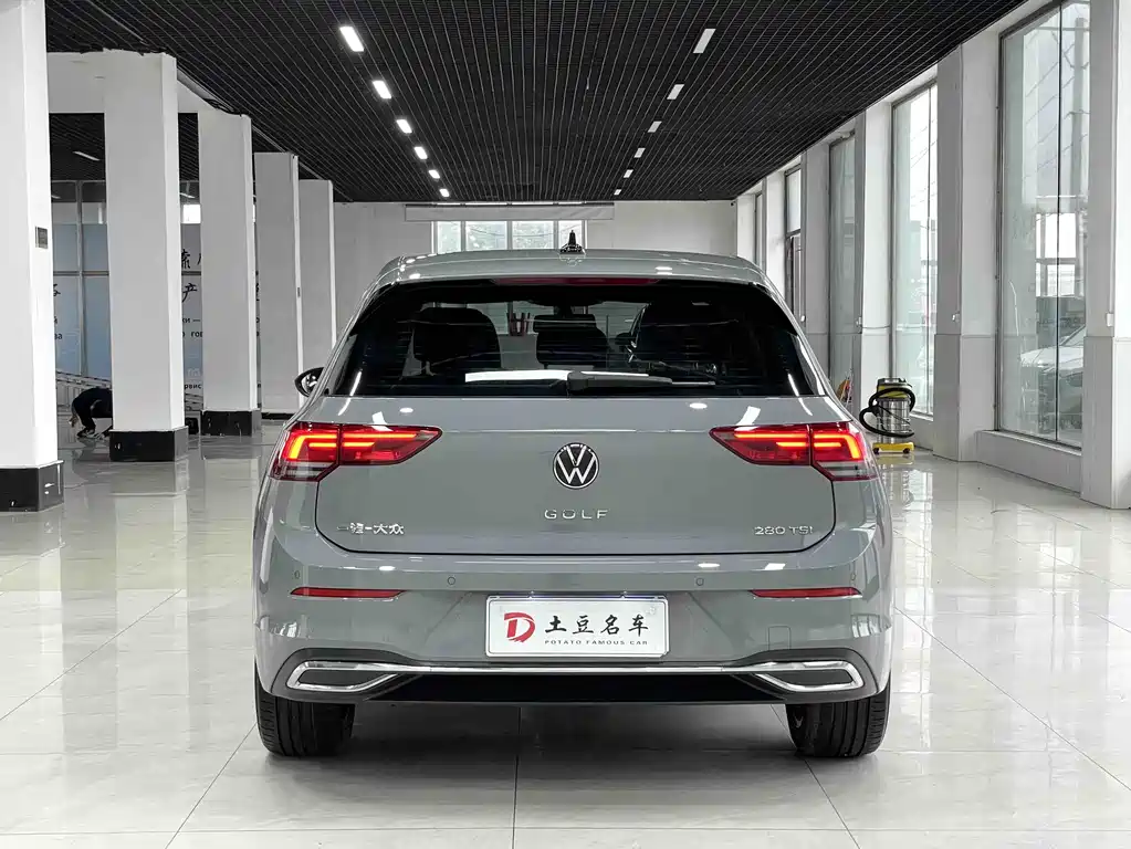 Volkswagen Golf 2022