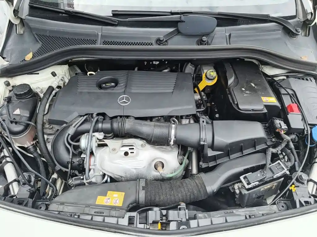 Mercedes-Benz B-Class 2016 — фото 20