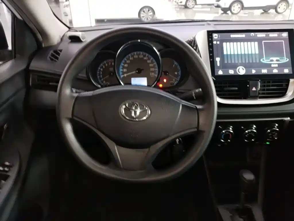 Toyota Vios 2018 — фото 11