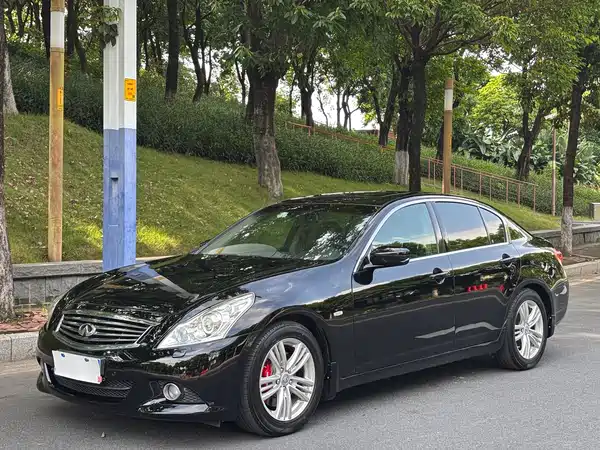 Infiniti G Series 2011