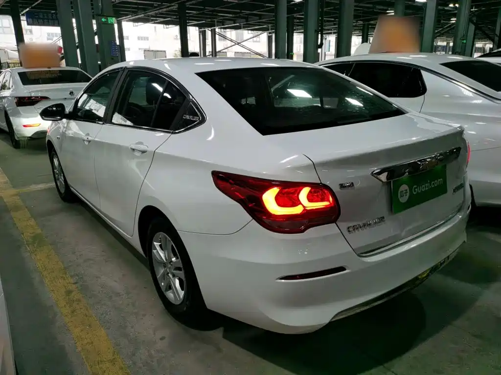Chevrolet Cavalier 2018 — фото 23