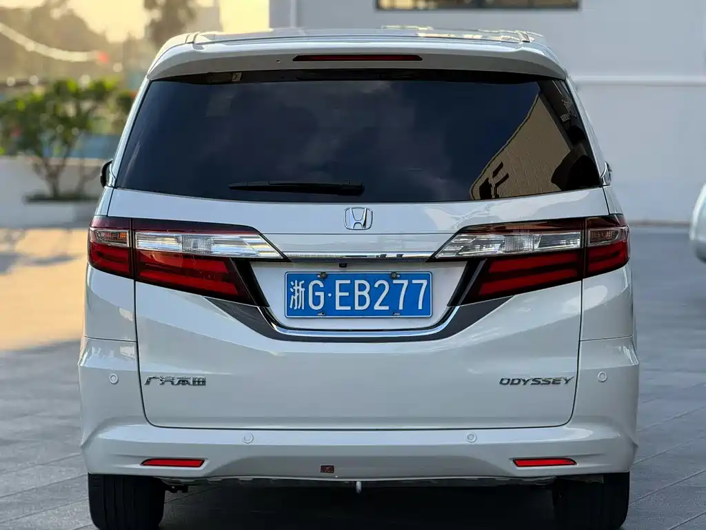 Honda Odyssey 2019 — фото 3