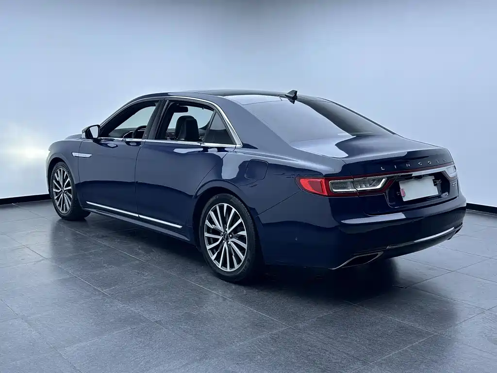 Lincoln Continental 2018 — фото 6
