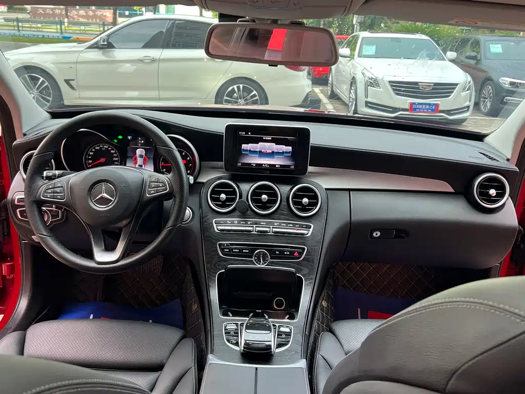 Mercedes-Benz C-Class 2018 — фото 30