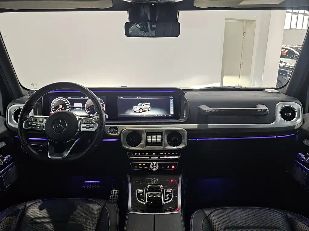 Mercedes-Benz G-Class 2018 — фото 11