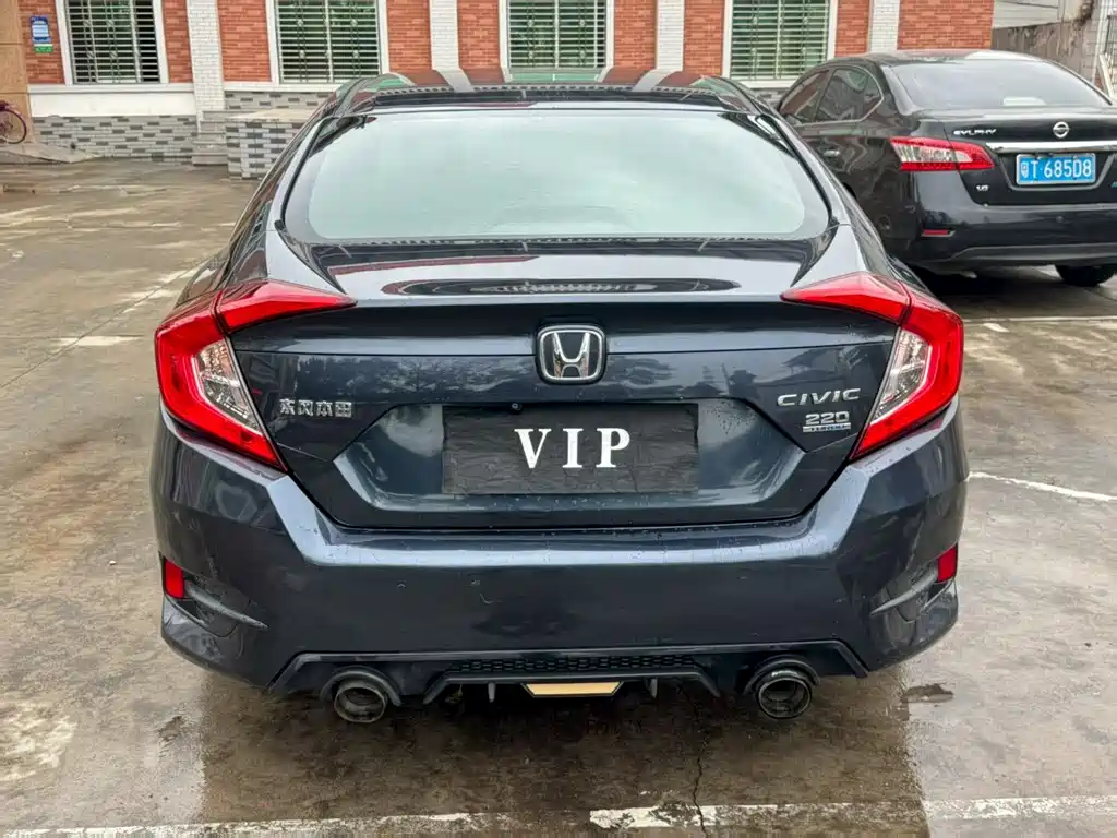 Honda Civic 2019 — фото 8