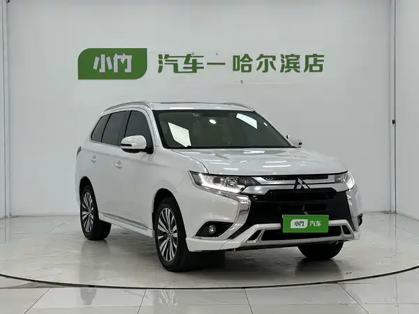 Mitsubishi Outlander 2022