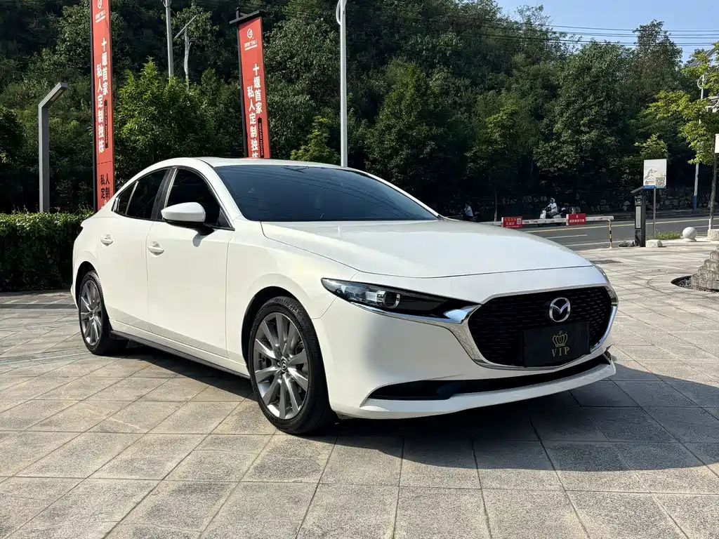 Mazda 3 Angkesela 2022