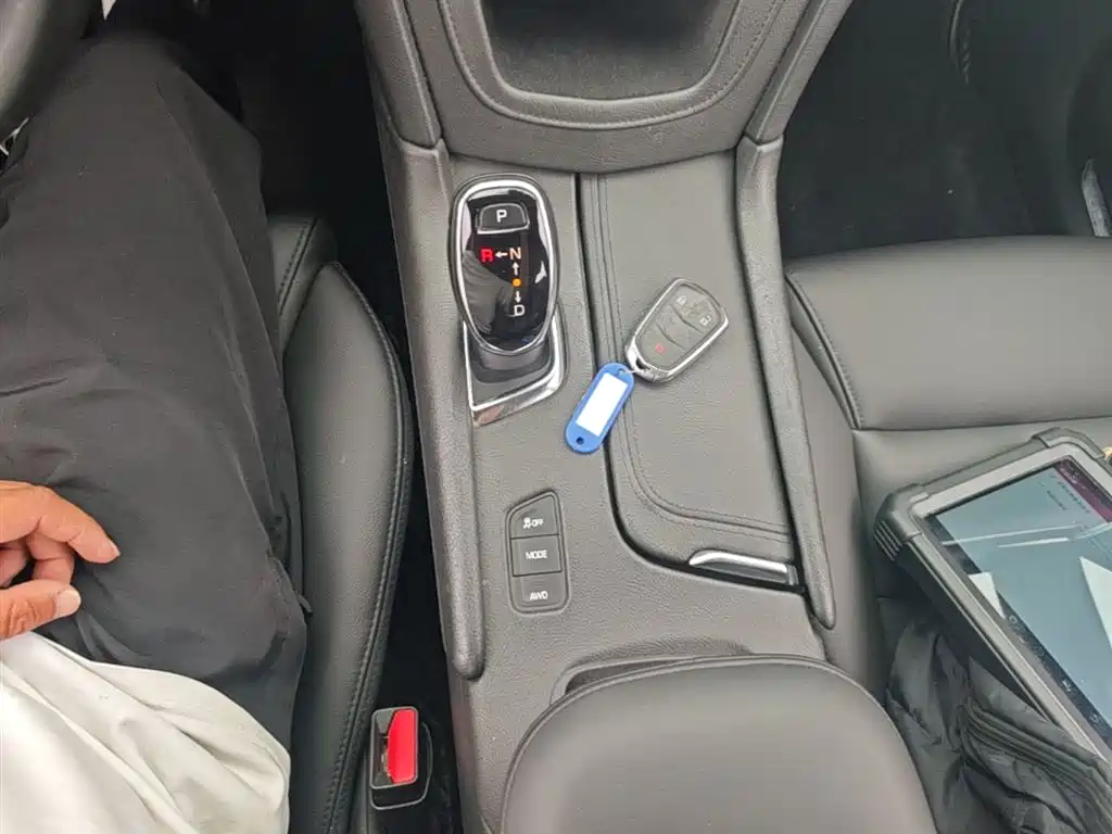 Cadillac XT5 2018 — фото 14