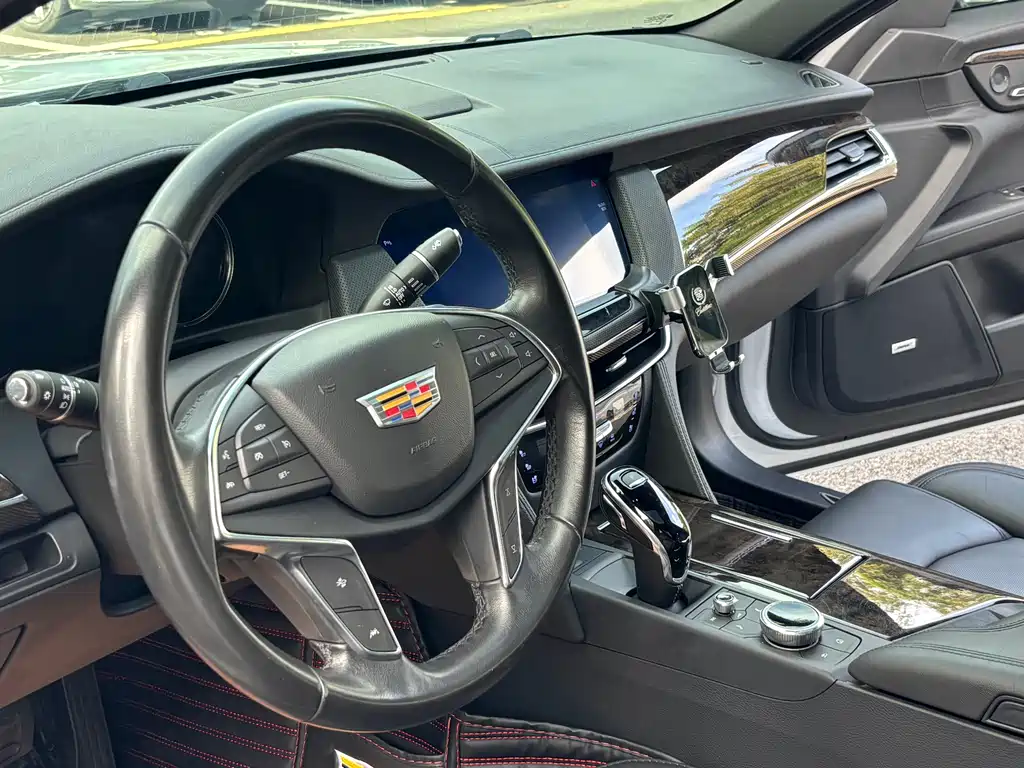 Cadillac CT6 2022 — фото 14
