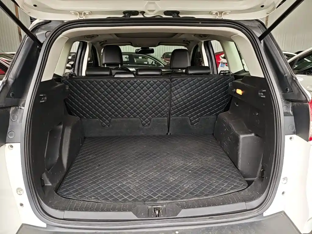 Ford Kuga 2015 — фото 19