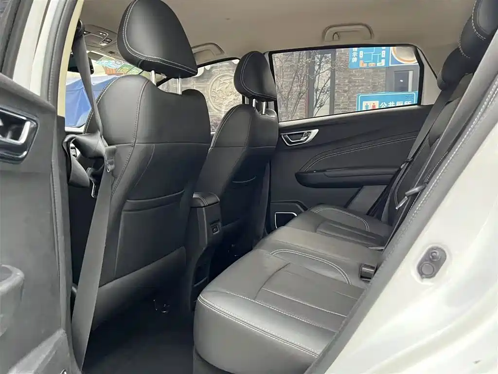 Geely Vision X3 2019 — фото 17