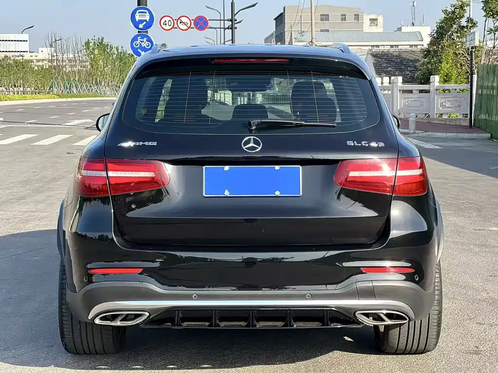 Mercedes-Benz GLC AMG 2018 — фото 5