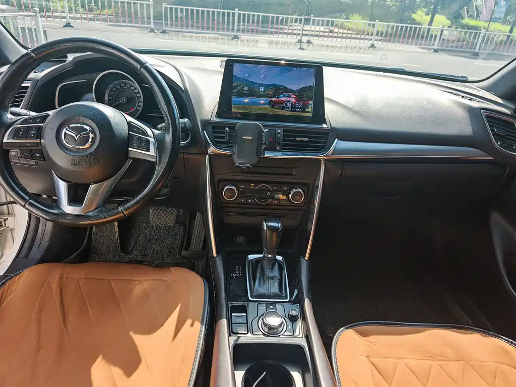 Mazda CX-4 2016 — фото 7