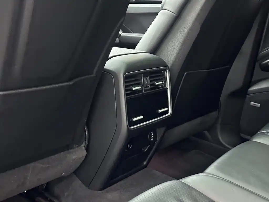 Porsche Cayenne 2019 — фото 16