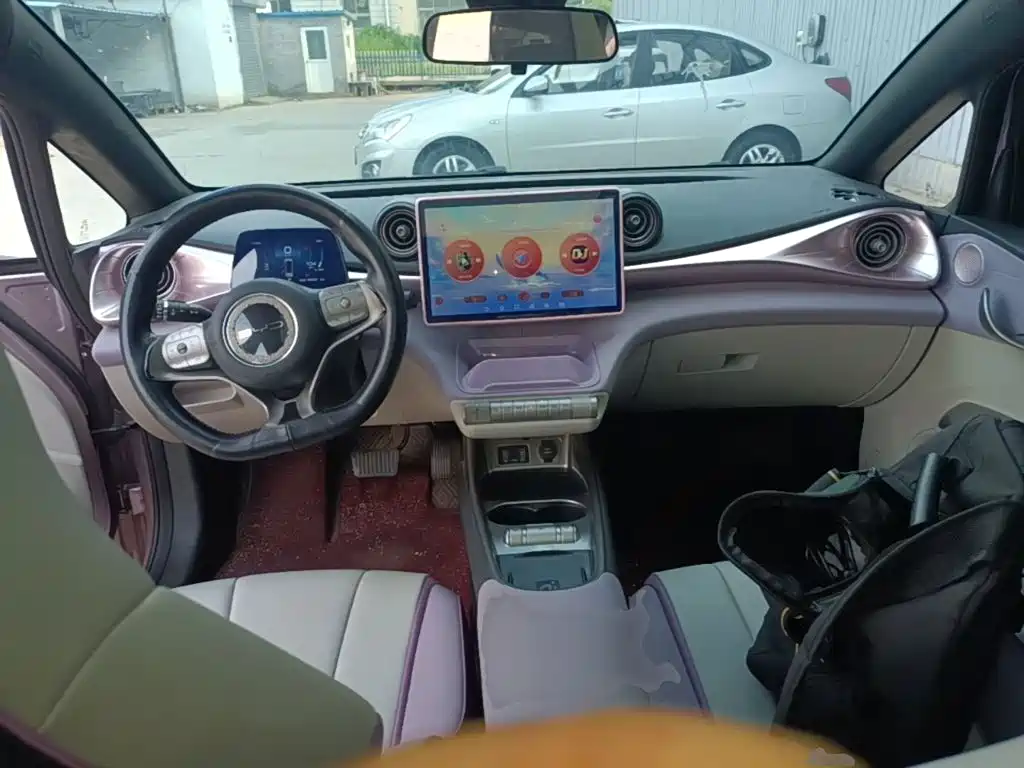 BYD Dolphin 2022 — фото 10