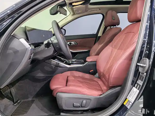 BMW i3 2024