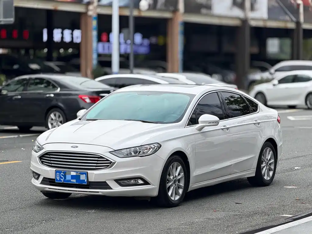 Ford Mondeo 2018 — фото 1