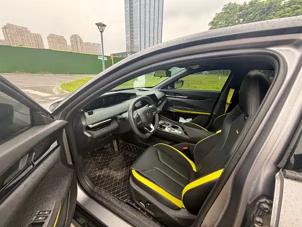 Changan UNI-V 2023