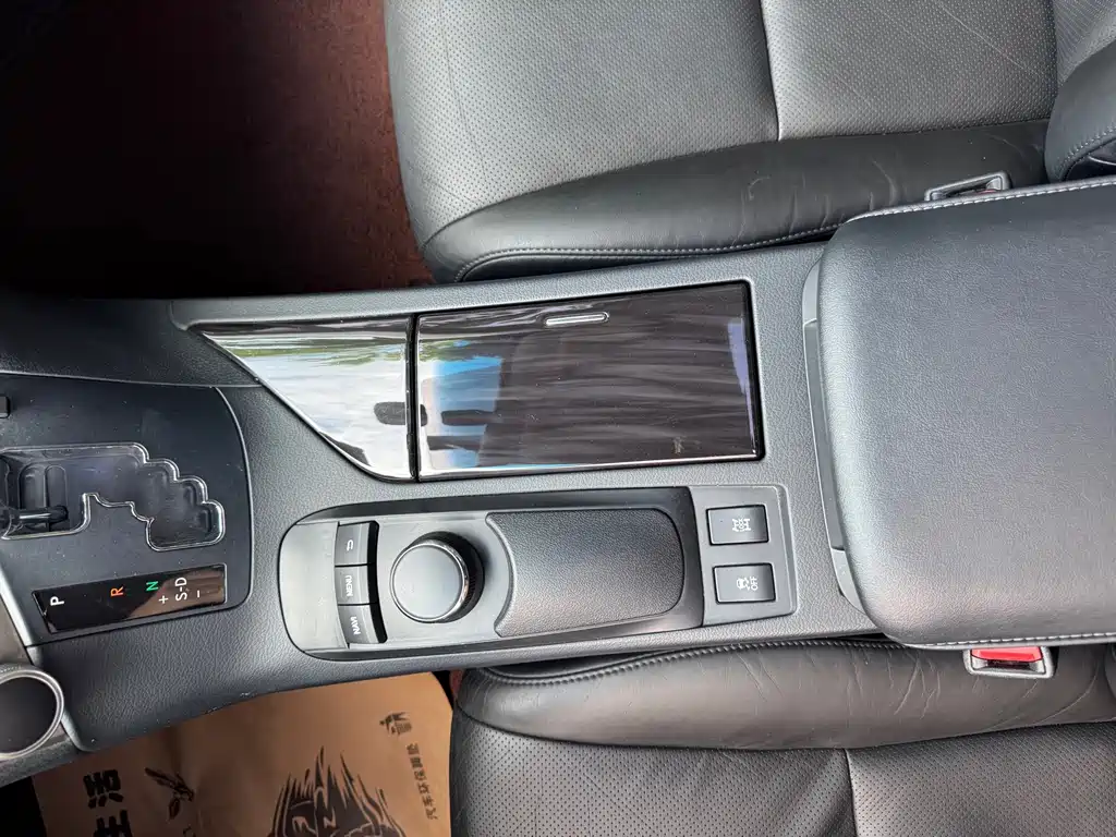 Lexus RX Classic 2014 — фото 20