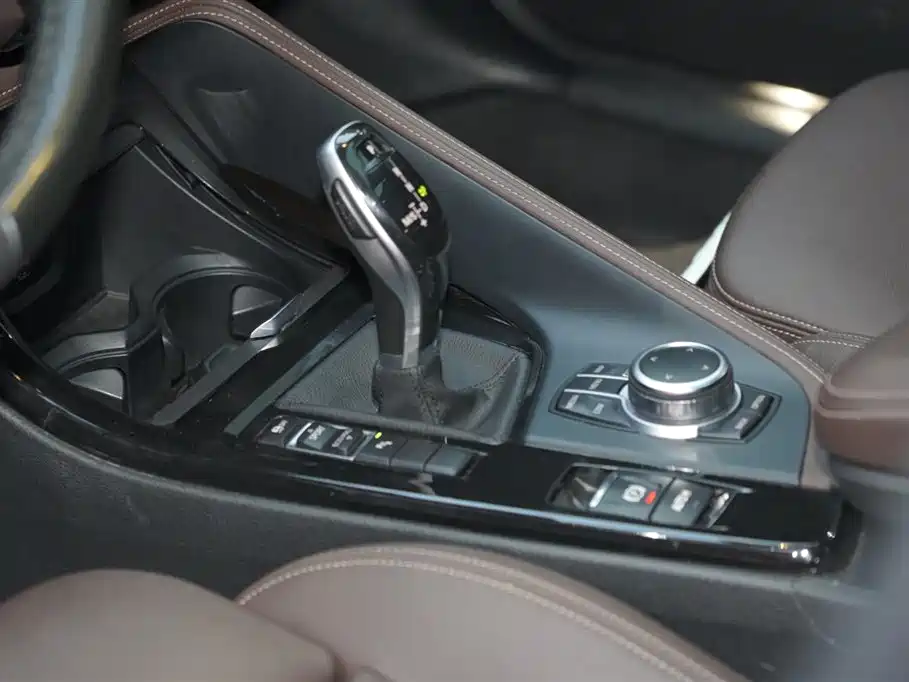 BMW X2 2022 — фото 13